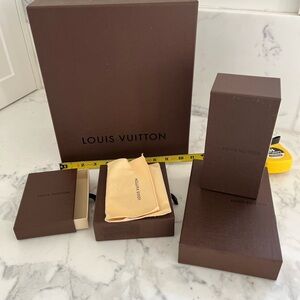 LOUIS VUITTON set of 5 boxes - only ONE dust bag (for small wallet). Sold as set